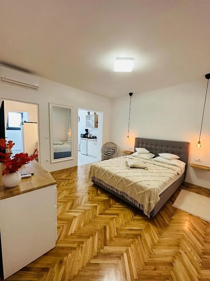 Studio Zara Rovinj Apartment